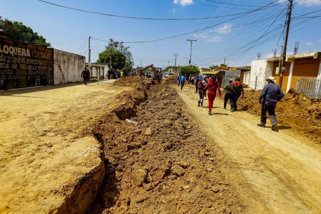 Plan Rector de Aguas Servidas sustituye colector de 198 metros en la parroquia San Benito de Cabimas