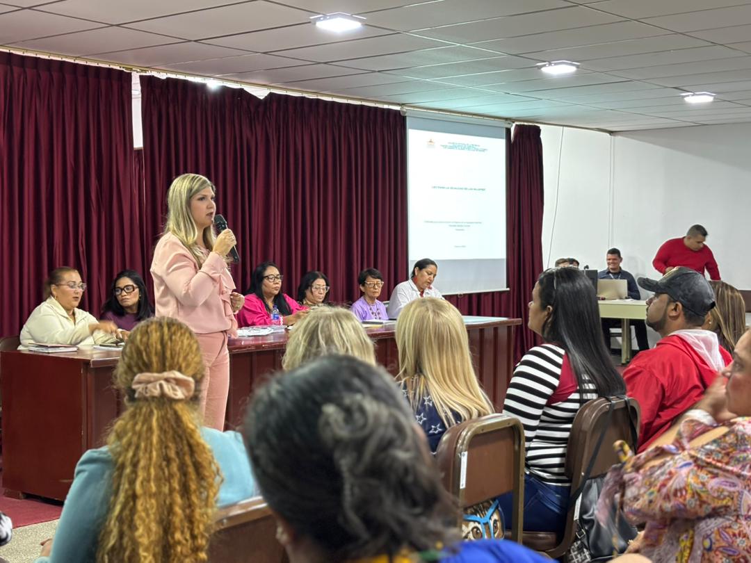 Primera dama del Zulia participa en consulta pública de la Ley Orgánica para la Igualdad de las Mujeres