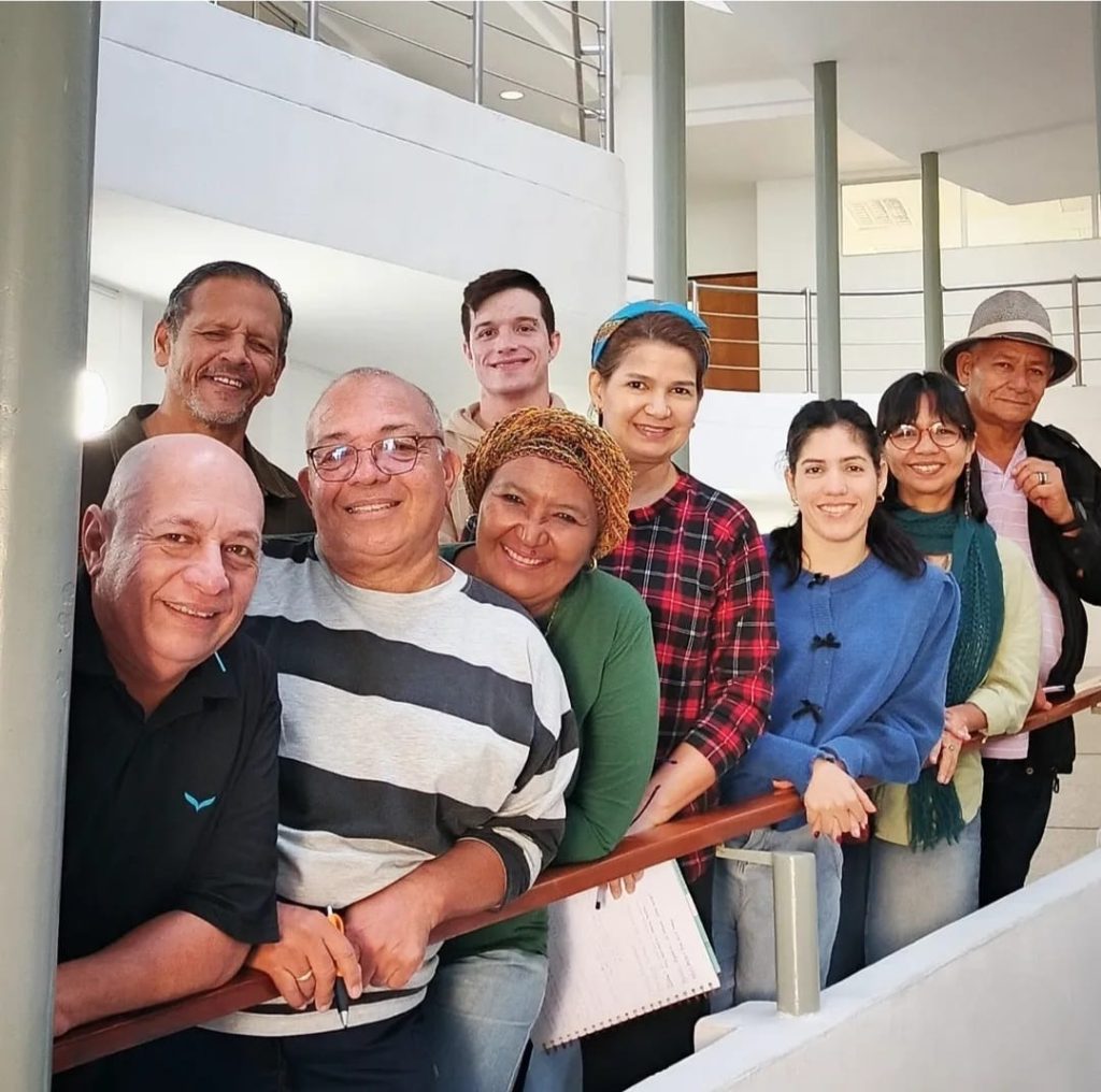 Escuela de Teatro Inés Laredo celebra 48 años con el lanzamiento de su biblioteca digital y automatización académica