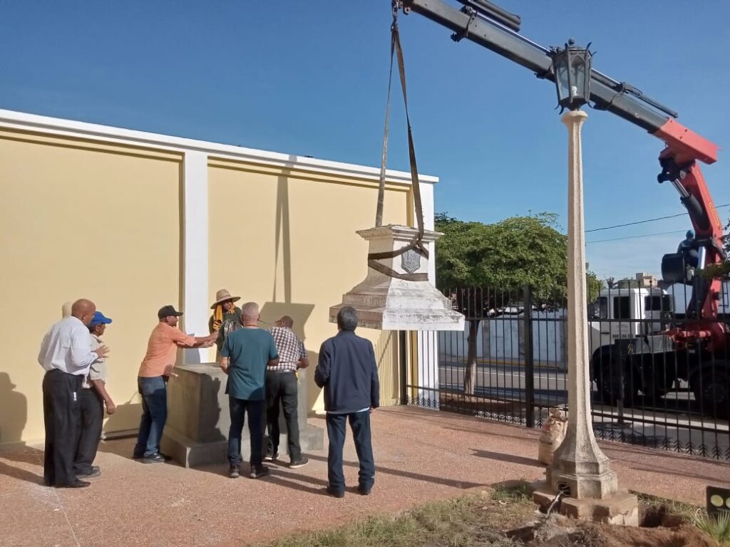 Rescate patrimonial: Regresa al Museo Urdaneta la primera estatua en honor a «El Brillante»